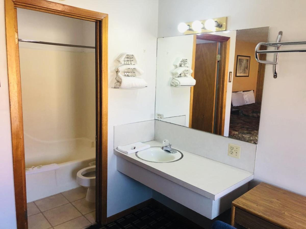 Broken Bow Big 12 Motel المظهر الخارجي الصورة